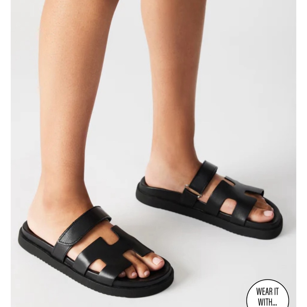 Steve Madden Leather Mayven Sandals- popular sandal!